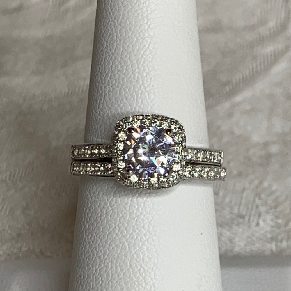 Bridal Set-CZ Diamond Halo Design 925 Silver - Picture 1 of 11